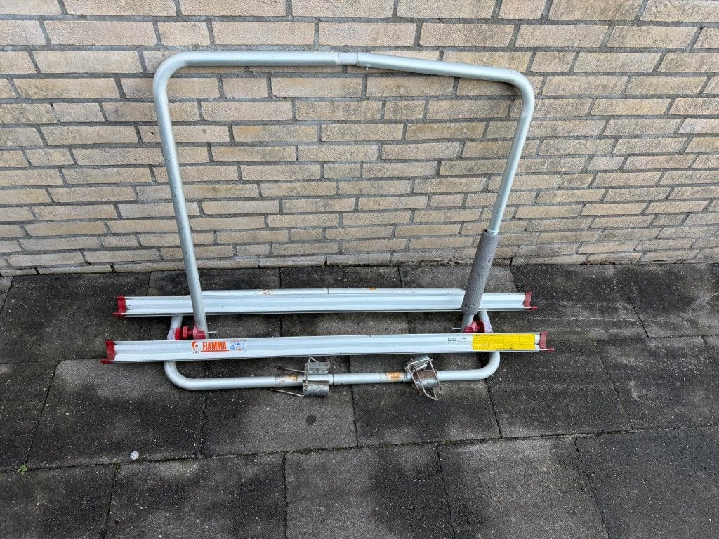 Fietsendrager caravan voor voorop de dissel, Ophalen, Gebruikt