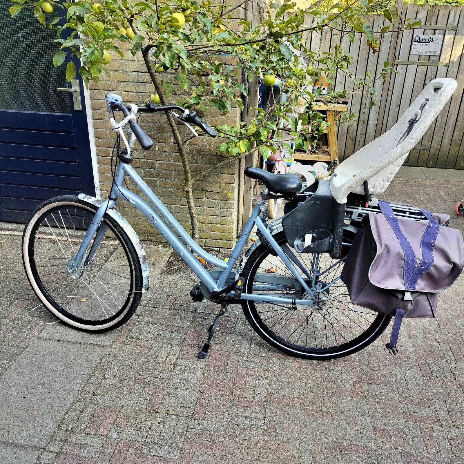Damesfiets met kinderzitje en fietstassen - schade, Velgrem, Versnellingen, Ophalen, Overige merken