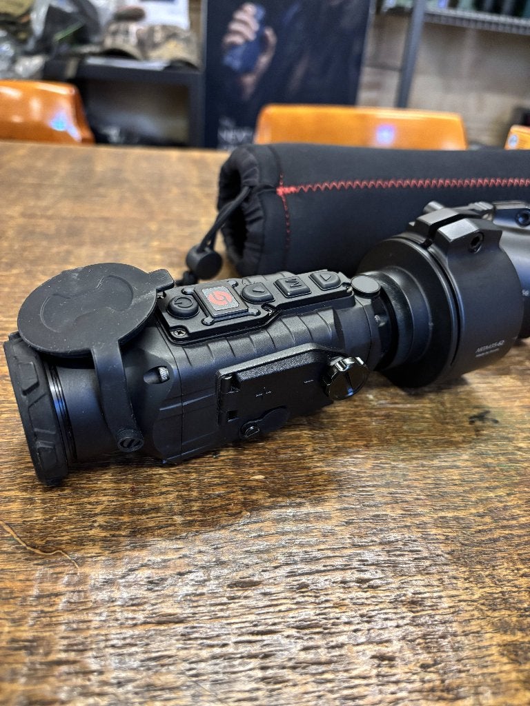 Guide TA-435 warmtebeeld voorzetkijker, Gebruikt, Minder dan 8x, Ophalen of Verzenden, Overige typen