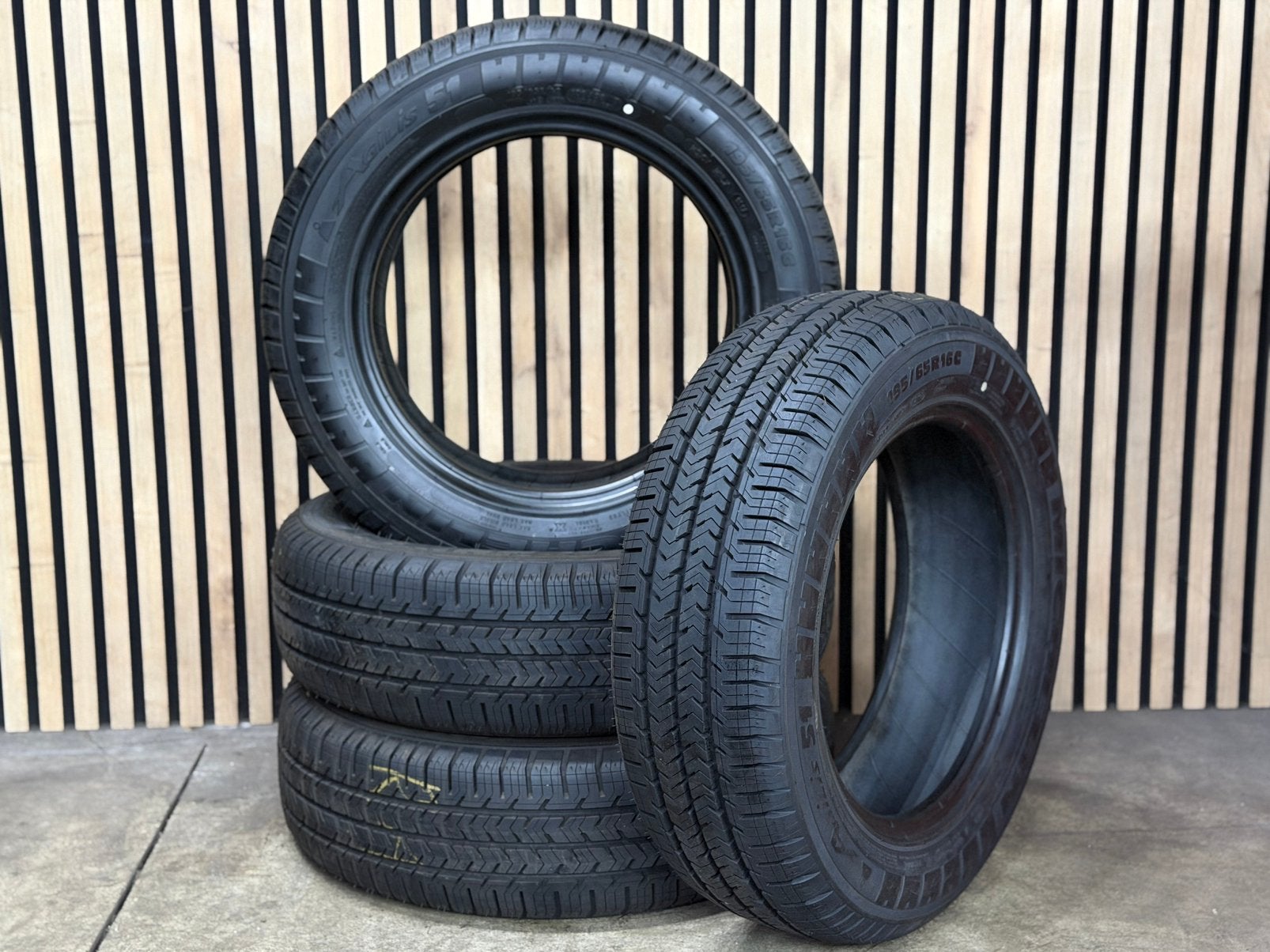 4x 195/65R16C Michelin Busbanden DEMO ZGAN incl Montage €300, Ophalen, Bestelwagen, 16 inch, Nieuw