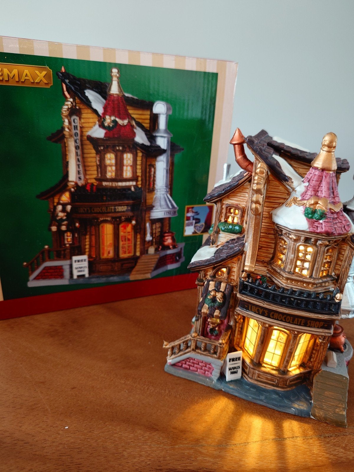 Lemax Lucy's chocolate shop, Diversen, Kerst, Ophalen, Zo goed als nieuw