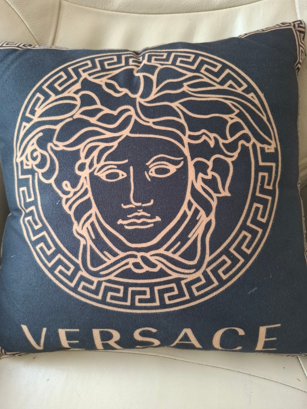 2 versace kussens  40x40cm, Overige merken, Zwart, Afneembare hoes, Vierkant