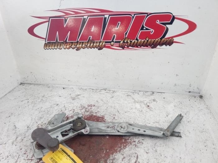 Ruitmechaniek 2Deurs links-voor van een Nissan Micra, Gebruikt, -, -, Ophalen of Verzenden