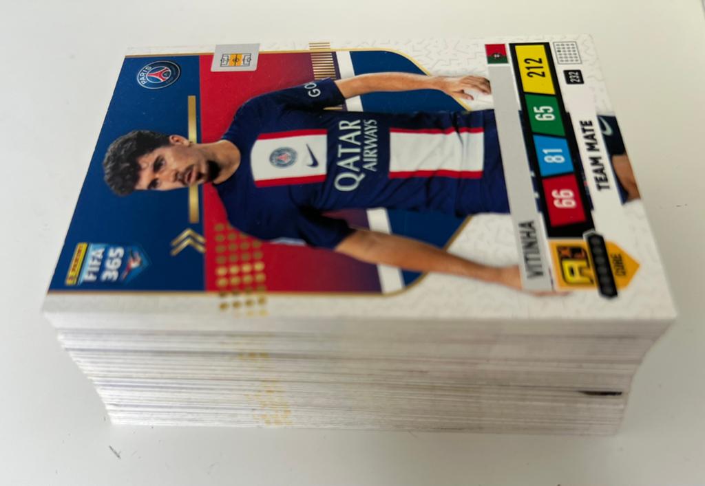 Panini 2023 !!!, Ophalen of Verzenden, Gebruikt, Meerdere plaatjes