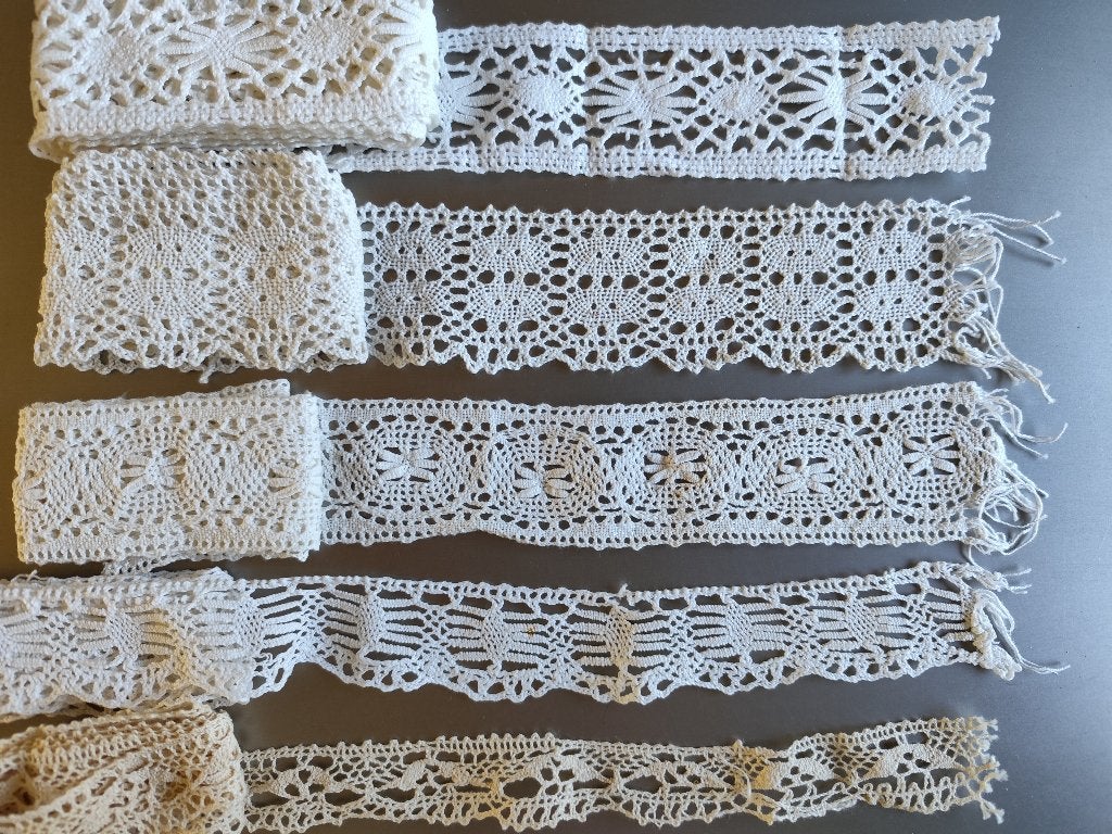 VINTAGE MACHINALE KANTJES  5 X, Hobby en Vrije tijd, Naaien en Fournituren, Ophalen of Verzenden, Nieuw, Kant