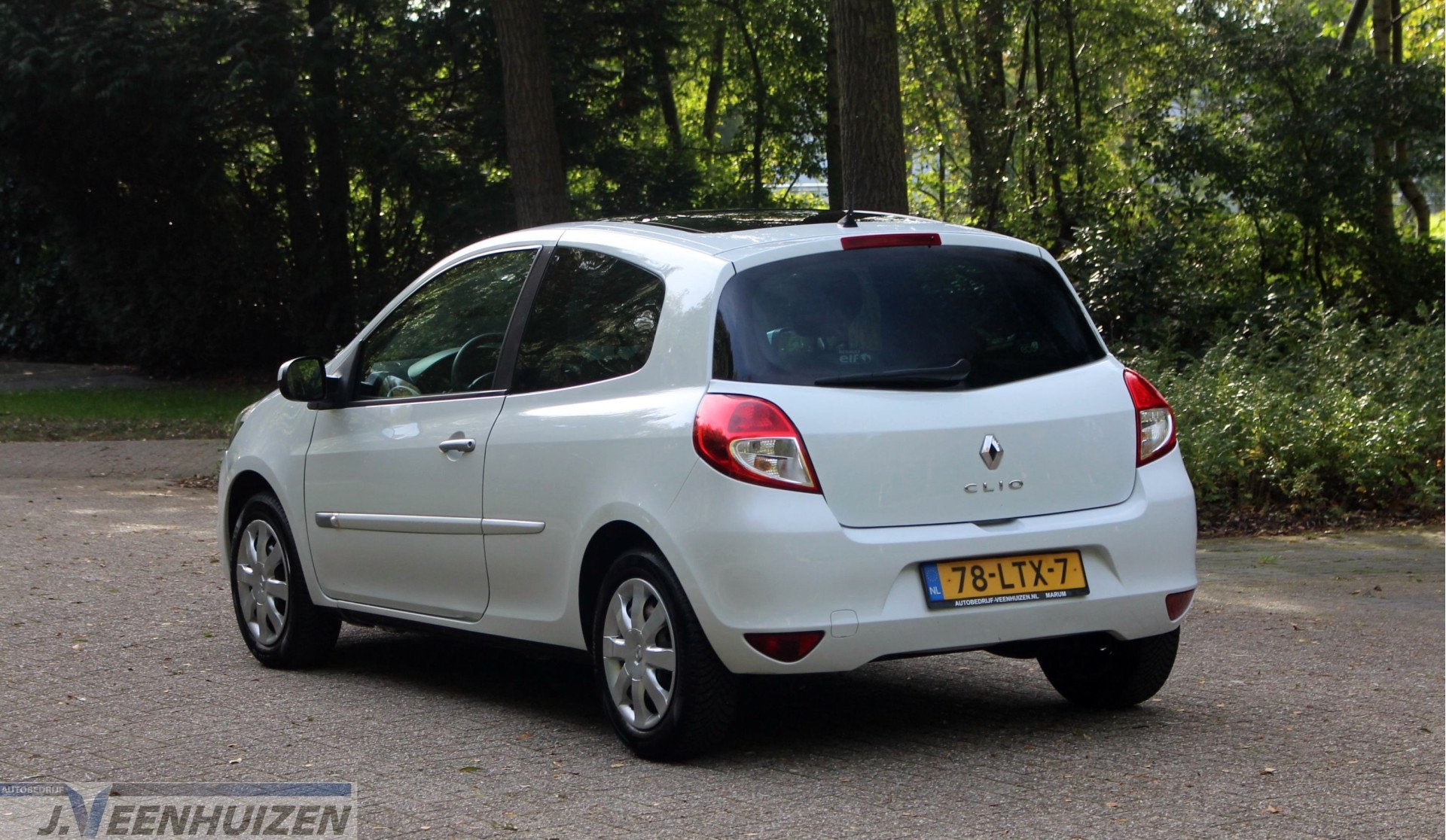 Renault Clio 1.2 Authentique | 2010 |⭐Pano | ✅ Nwe APK!, Voorwielaandrijving, 4 cilinders, 1055 kg, Origineel Nederlands