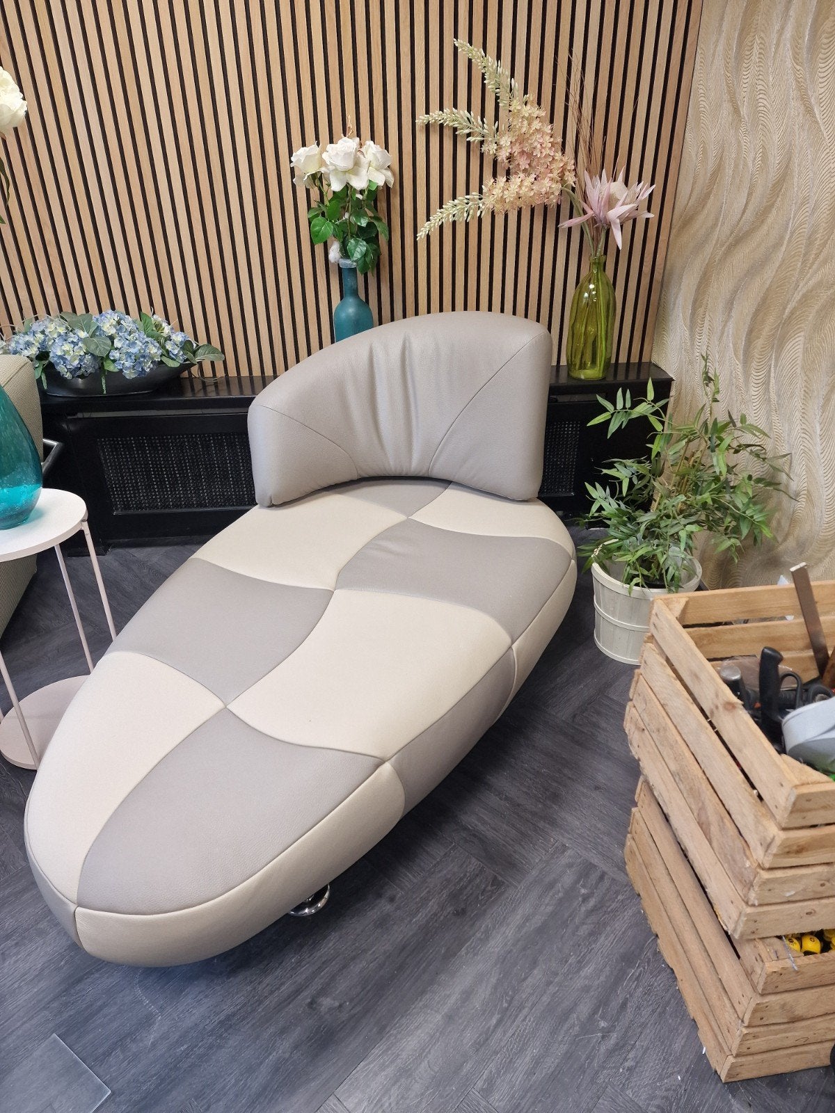 Leolux Kikko Chaise Longue, Ophalen, Zo goed als nieuw, Tweepersoons, Minder dan 150 cm
