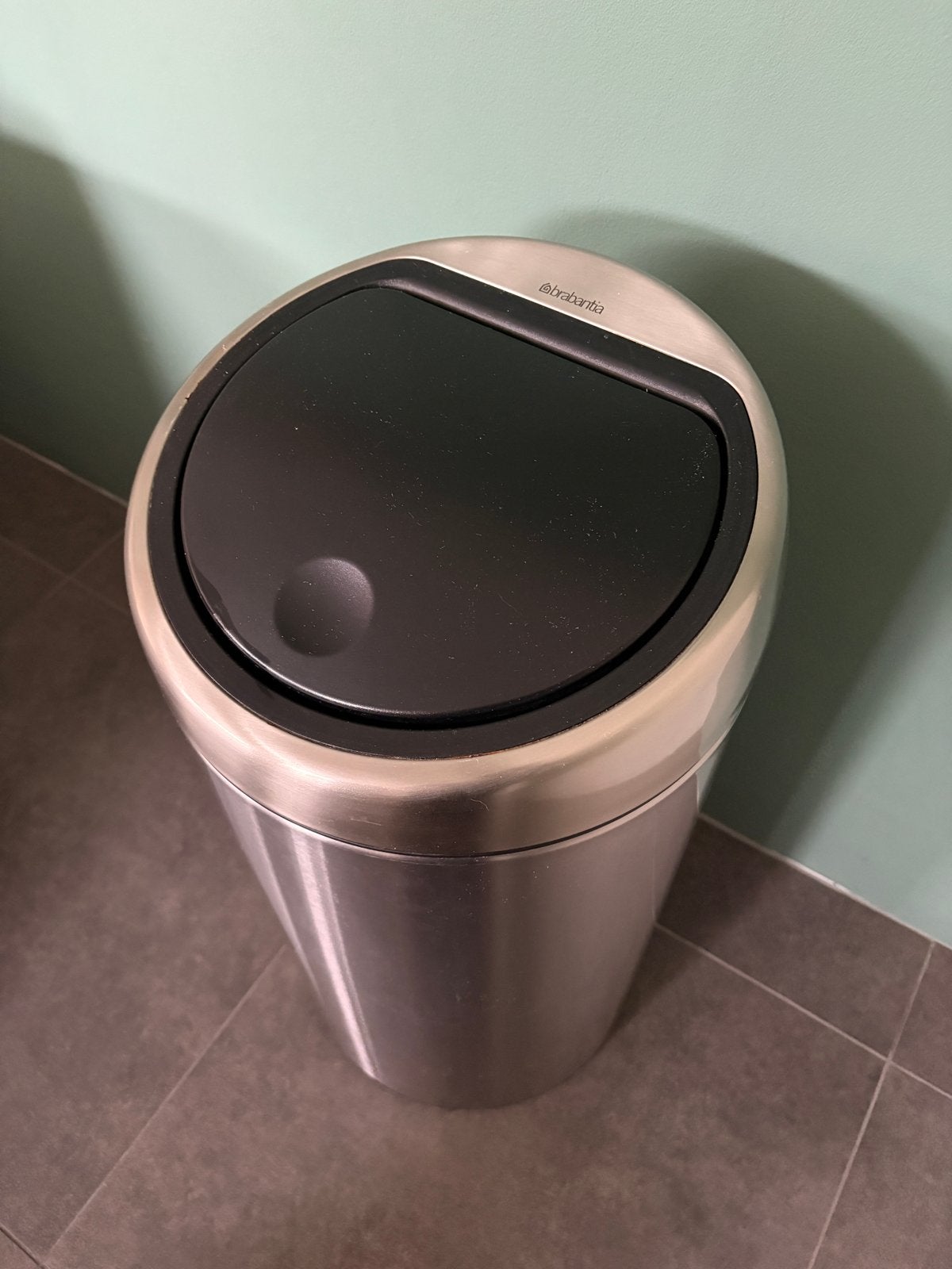 Brabantia prullenbak touch bin 40-45L, Huis en Inrichting, Woonaccessoires | Prullenbakken, Ophalen, 40 liter of meer, Zo goed als nieuw