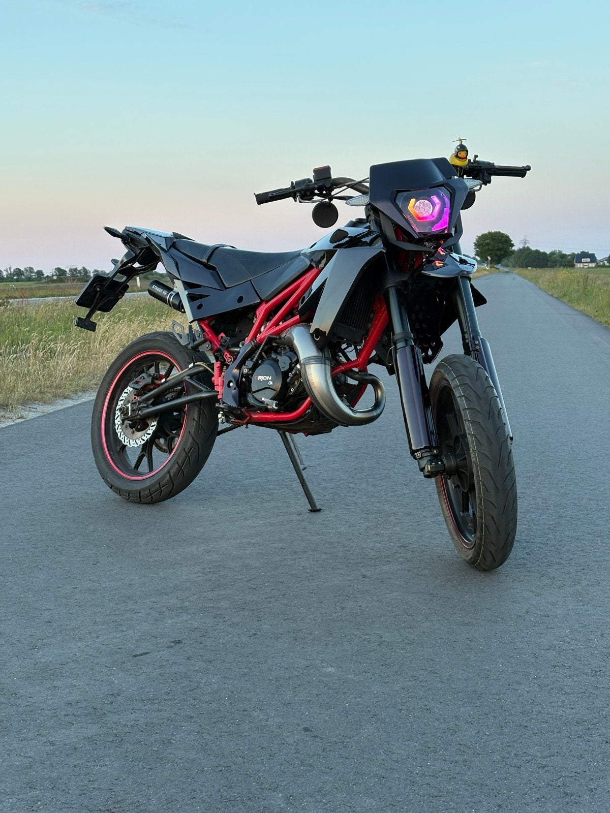 Schakelbrommer, Fietsen en Brommers, 6 versnellingen, Zo goed als nieuw, 50 cc, Ophalen