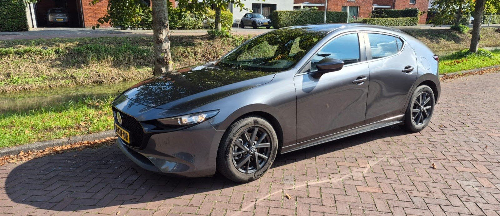 Mazda 3 Skyactiv-x 180pk 2020 Grijs, 1998 cc, Zwart, 4 cilinders, 179 pk