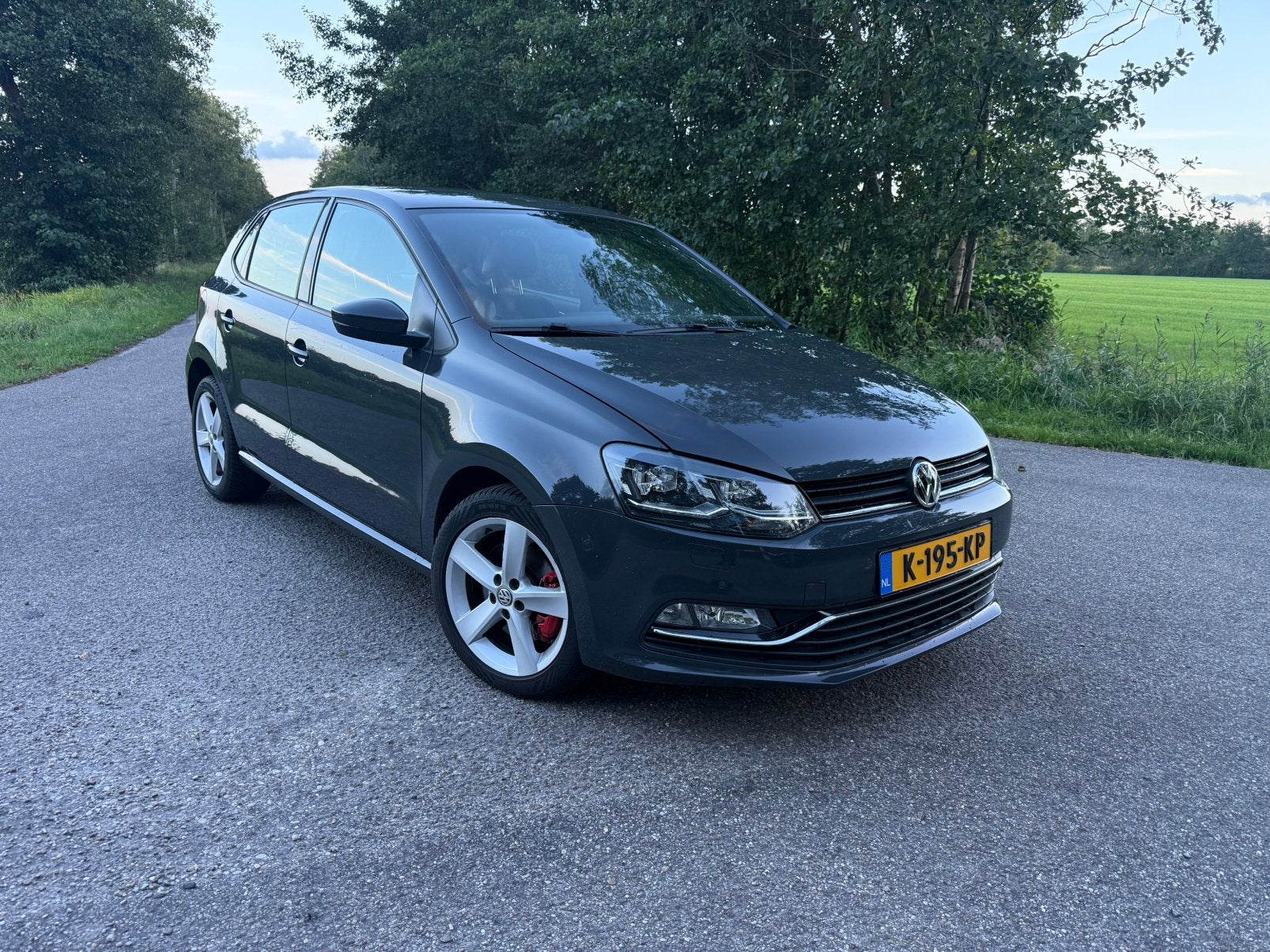 Volkswagen Polo 1.2 TSI 81KW BMT DSG 2017 Grijs, Auto's, 1063 kg, 40 €/maand, Particulier, 1100 kg