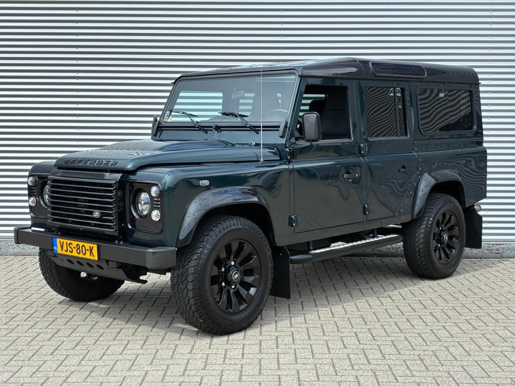Land Rover Defender 110 2.2 TDCI St. Wagon/ 7 zitplaatsen, Euro 5, 2005 kg, Zwart, 4 cilinders
