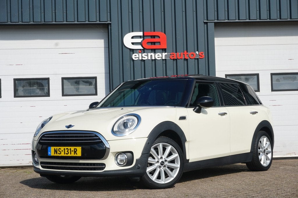 MINI Clubman 1.5 Cooper Chili Automaat | PANO DAK | LED/XENO, Auto's, Mini, 136 pk, Gebruikt, Met garantie (alle), Wit