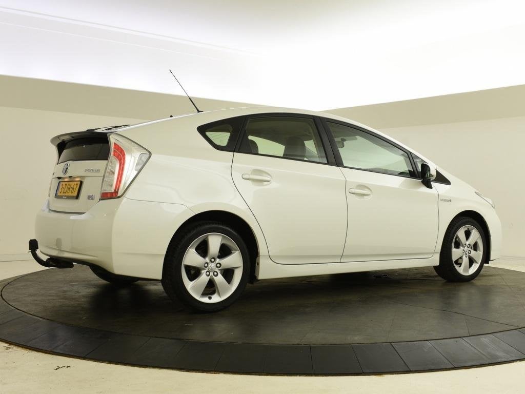 Toyota Prius 1.8 Business | Allseasons | Trekhaak | Head-up, Auto's, Gebruikt, 4 cilinders, Wit, Origineel Nederlands