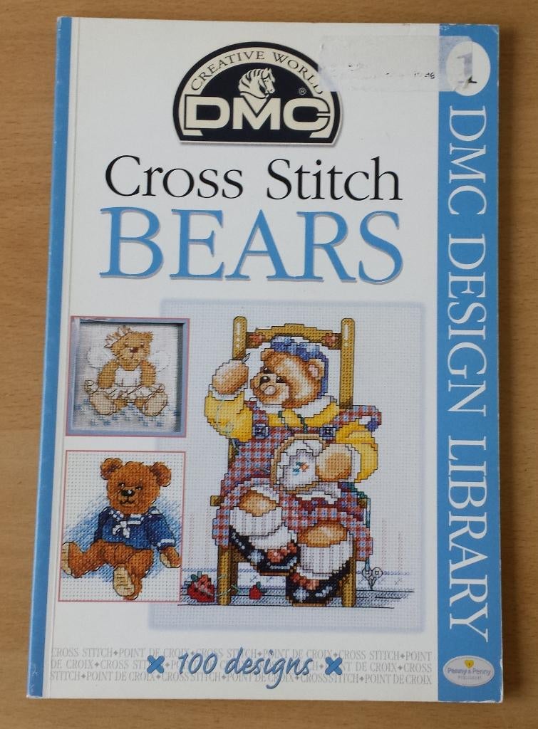 DMC Cross Stitch Bears - 2002, Patroon, Gebruikt, Ophalen of Verzenden, Handborduren