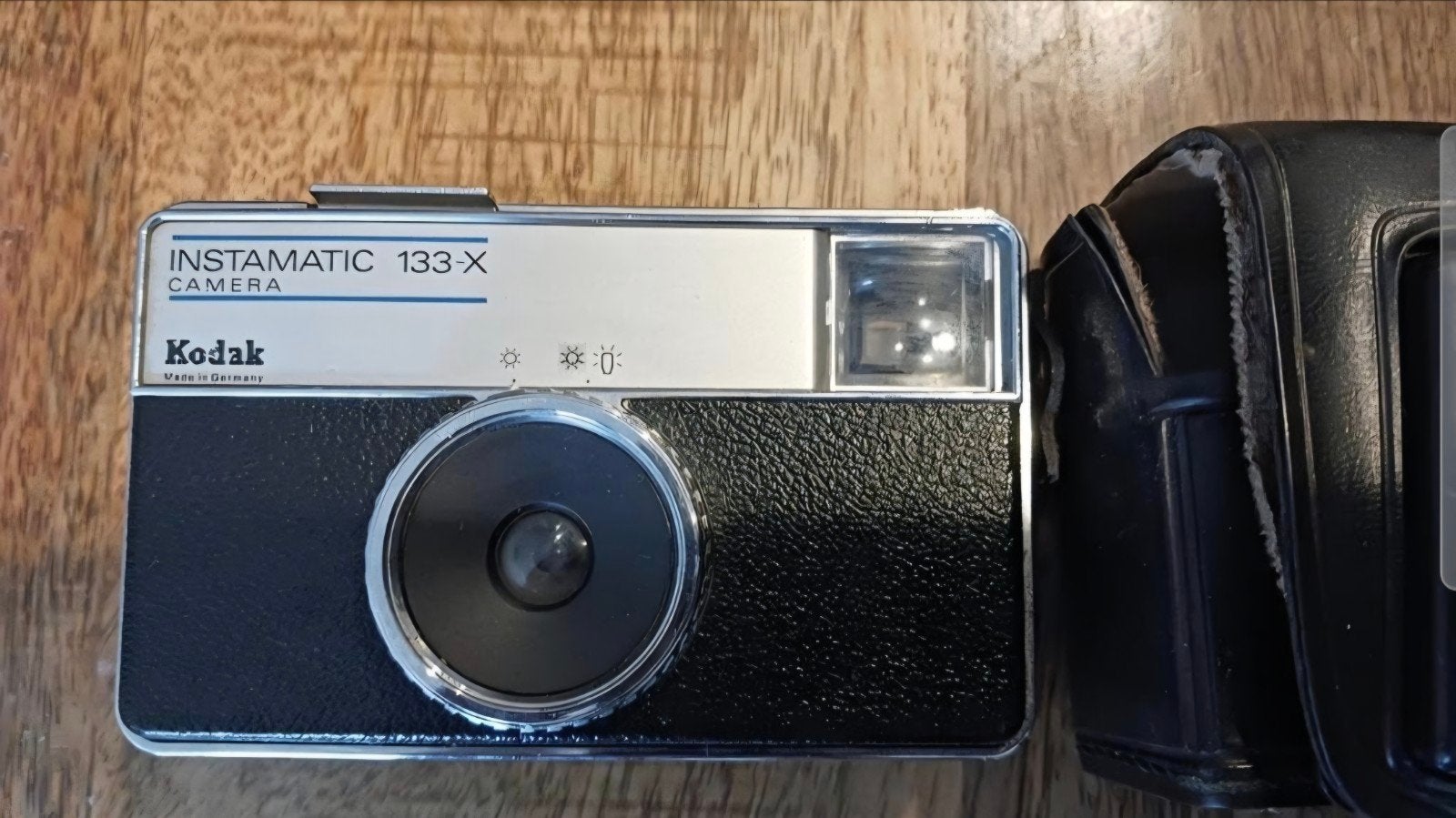 Kodak Instamatic 133-X Camera met hoesje, Audio, Tv en Foto, Fotocamera's Analoog, Ophalen of Verzenden