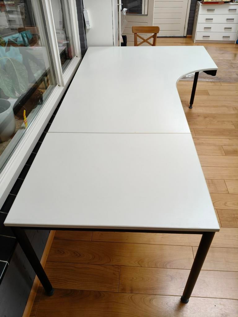 Wit hoekbureau met verlenging en verstelbare poten, Huis en Inrichting, Bureaus, Ophalen of Verzenden