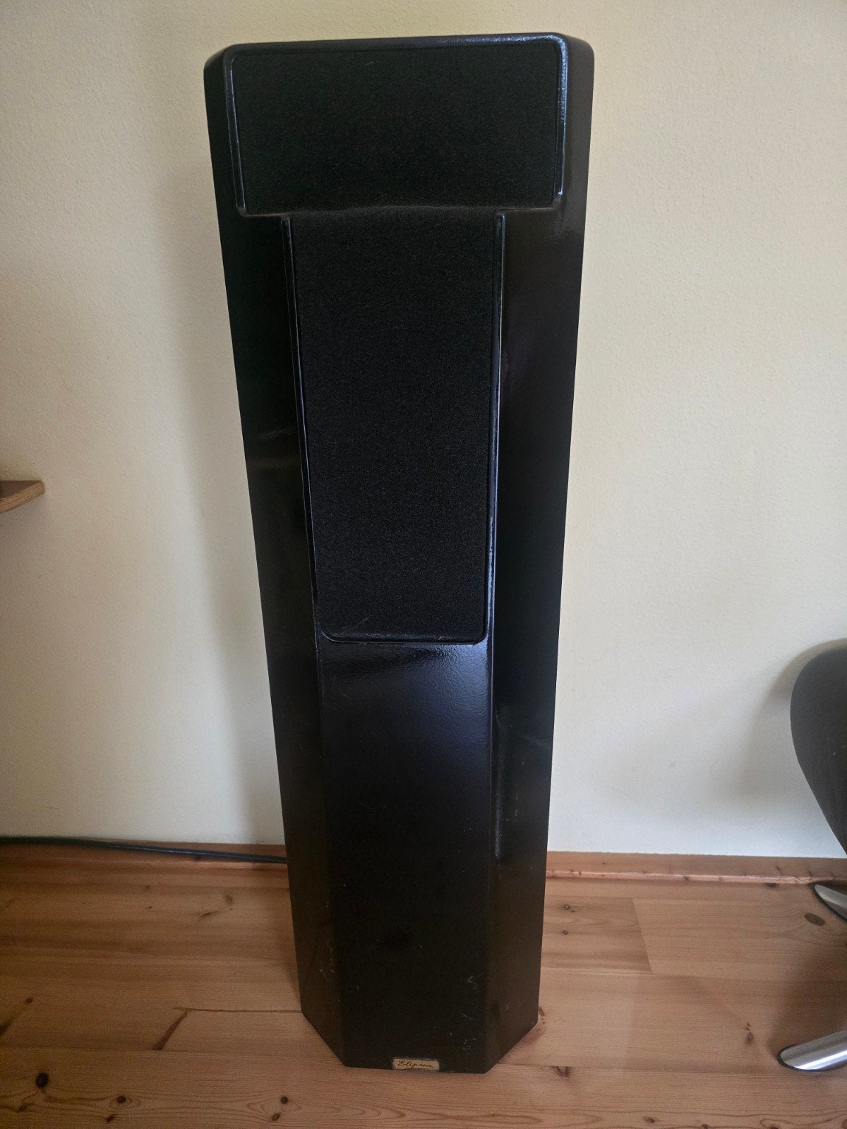 2x Elipson Vloerstaande Luidspreker - Zwart, Vloerstaande luidspreker, Gebruikt, 60 tot 120 watt, Geschikt voor surround/home cinema