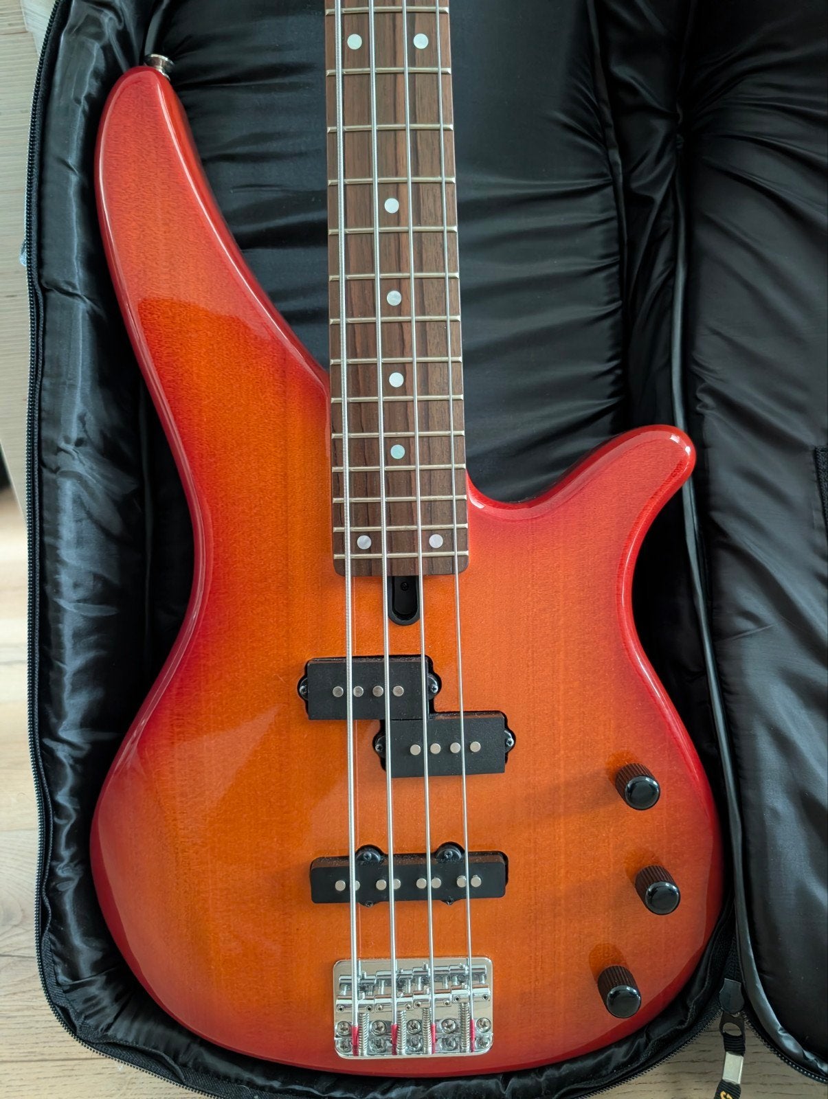 Yamaha RBX170 basgitaar met gigbag en kabel, Muziek en Instrumenten, Ophalen, Zo goed als nieuw, Elektrisch