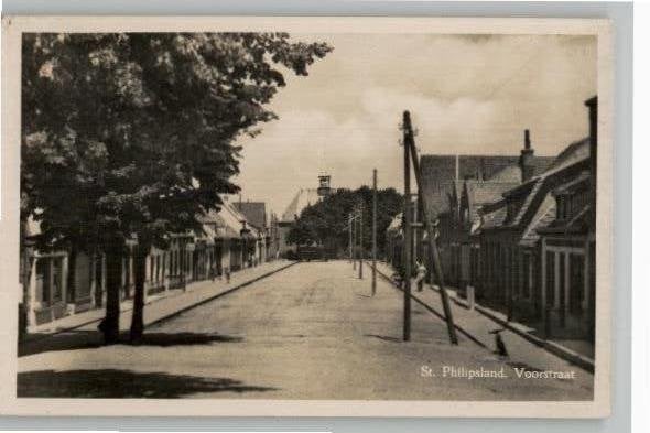St. Philipsland Voorstraat st 1943  fotokrt M.Roozemond, Ophalen of Verzenden, 1920 tot 1940, Gelopen, Zeeland