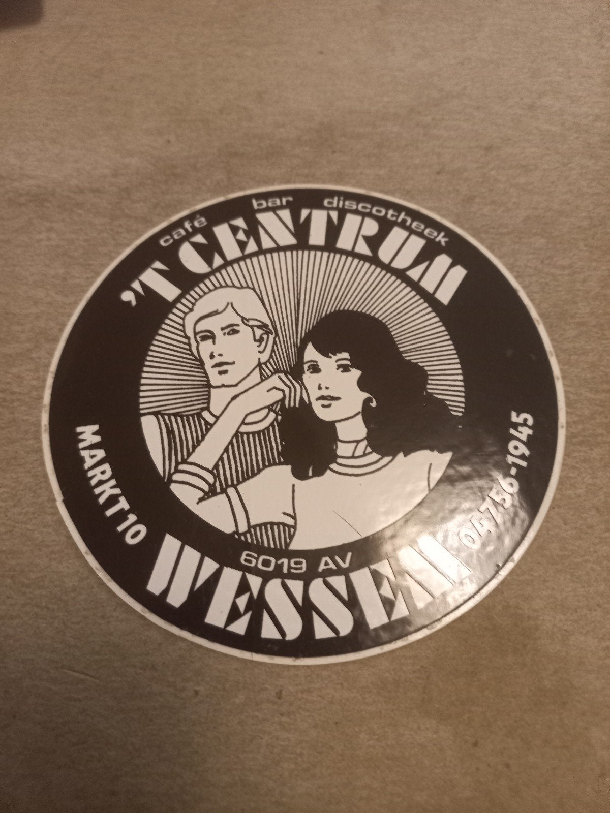 Vintage Sticker 't Centrum Wessem - Café Bar Discotheek, Verzamelen, Stickers, Ophalen of Verzenden
