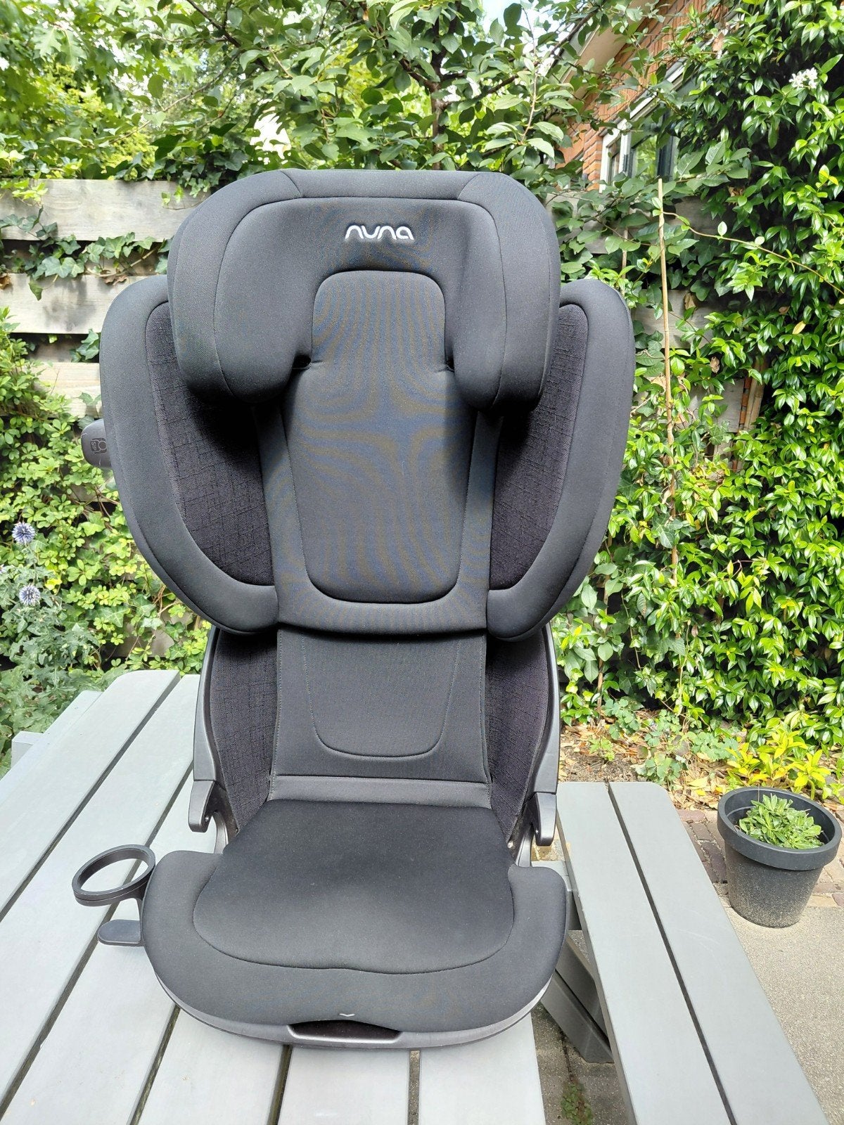 Nuna Booster Autostoel - 100-150 cm, Ophalen, Zo goed als nieuw, Verstelbare rugleuning, Autogordel of Isofix
