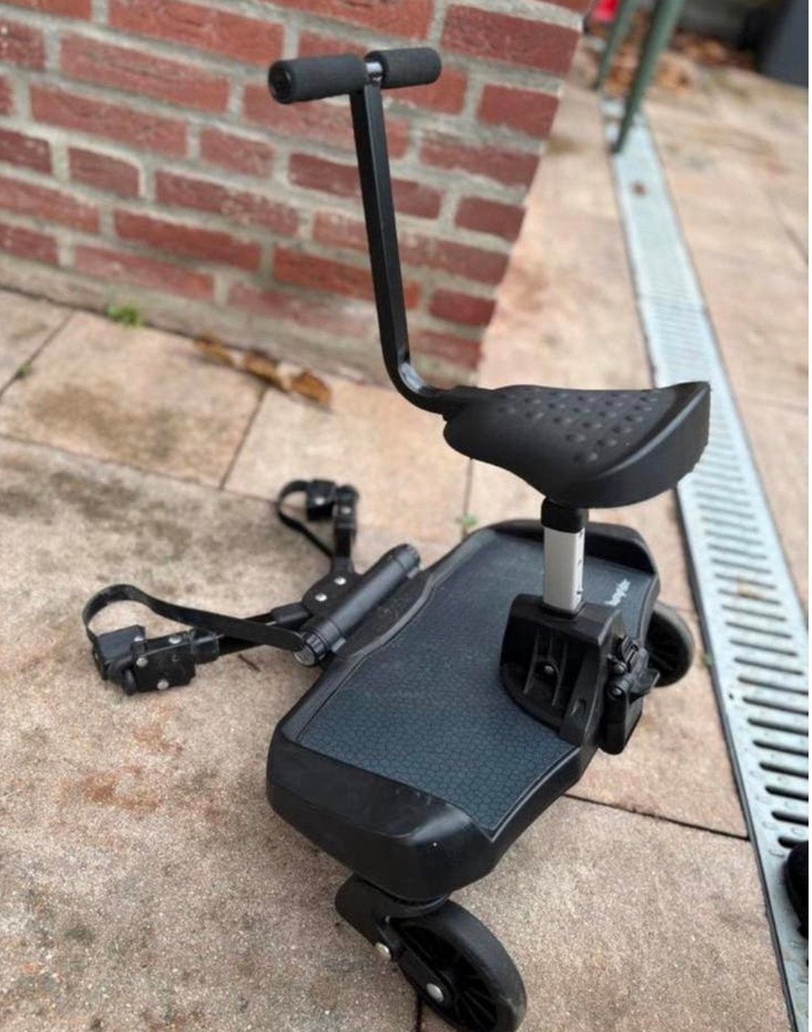 Meerijdplankje met zitje bumprider, Ophalen, Gebruikt