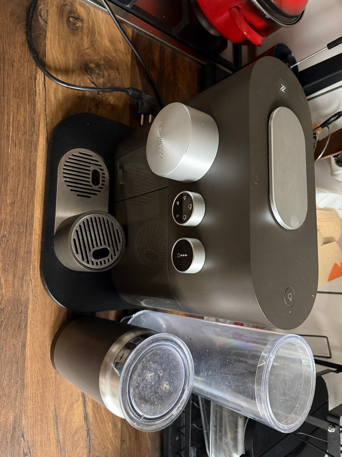 Krups Nespresso Expert & Milk - Fixeerbaar defect, Ophalen of Verzenden, Niet werkend, Koffiemachine, Koffiepads en cups