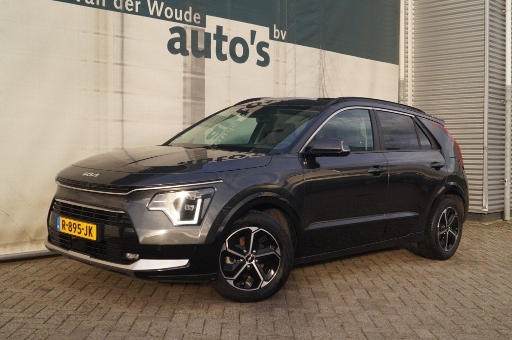 Foto 3 van Kia Niro 1.6 GDi Hybrid DynamicPlusLine -LEER-S.DAK-ECC-CAM-