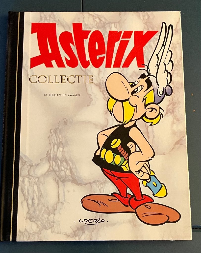 Hardcover boek Asterix Collectie De Roos en Het Zwaard, Eén stripboek, Ophalen of Verzenden, Zo goed als nieuw