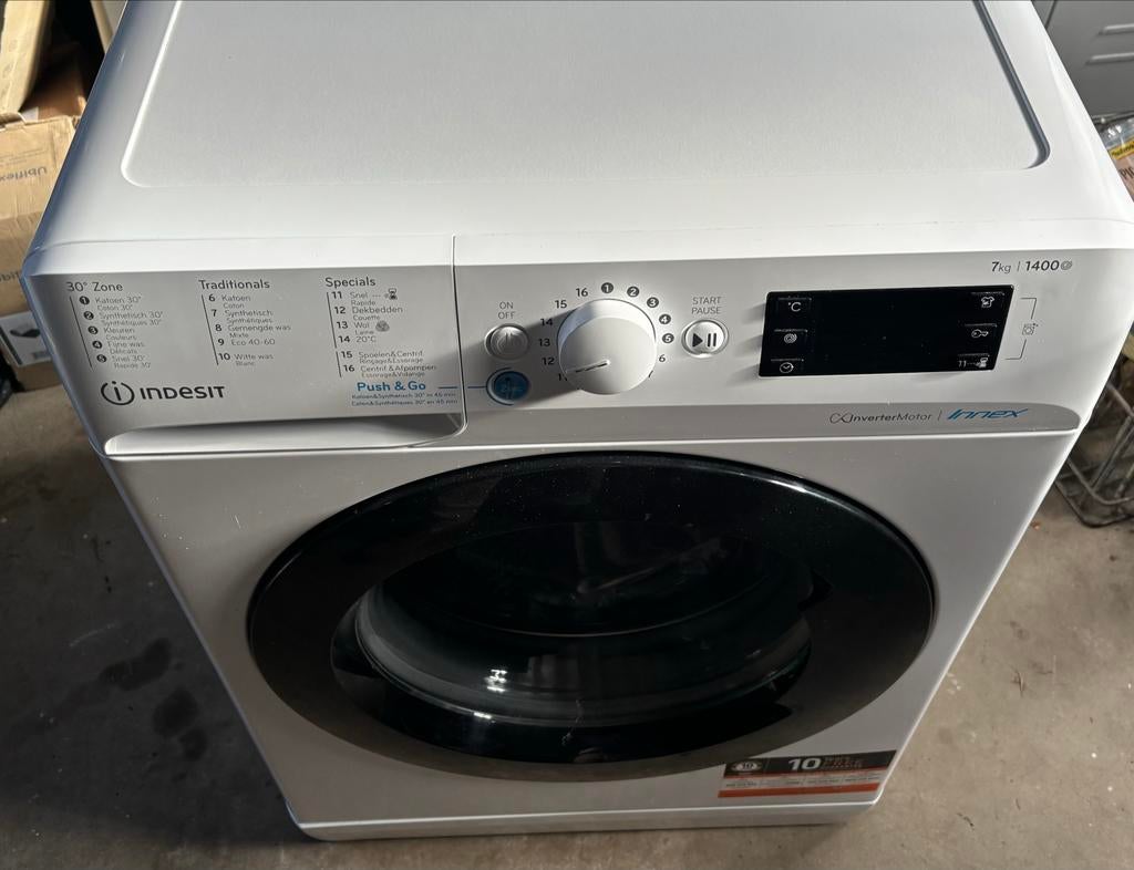 Indesit Innex Wasmachine 7kg 1400 toeren, Ophalen, Zo goed als nieuw, Voorlader, Wolwasprogramma
