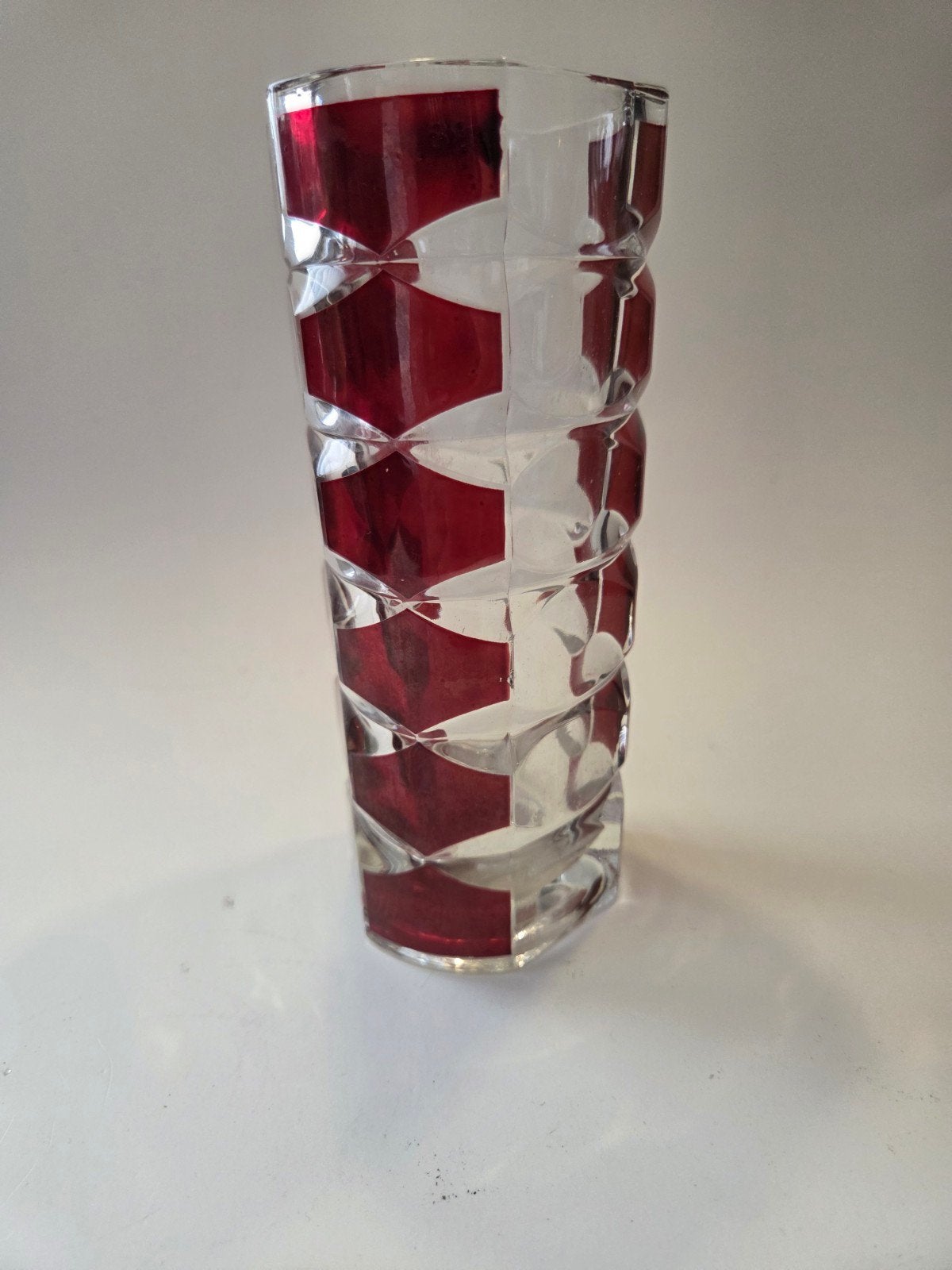 Vintage glazen vaas met rood patroon, Antiek en Kunst, Ophalen of Verzenden