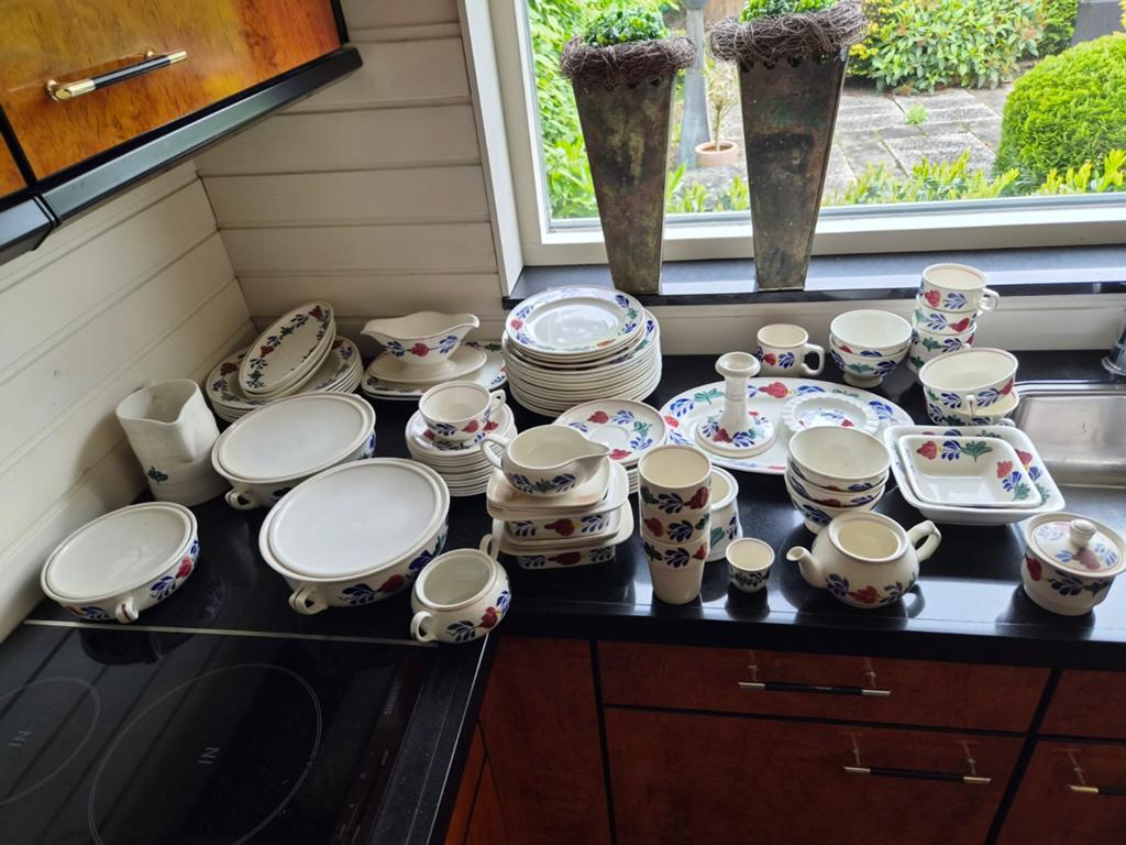 Uitgebreid Boerenbont servies - Zeer compleet!, Huis en Inrichting, Keuken | Servies, Ophalen, Gebruikt, Aardewerk, Boerenbont