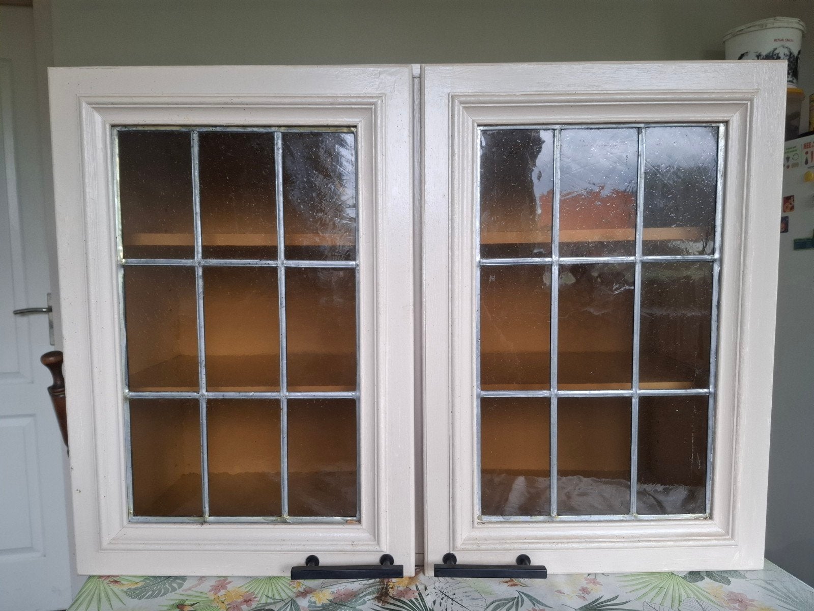 glas in lood kastje, Huis en Inrichting, Ophalen, Met plank(en), Gebruikt, Glas