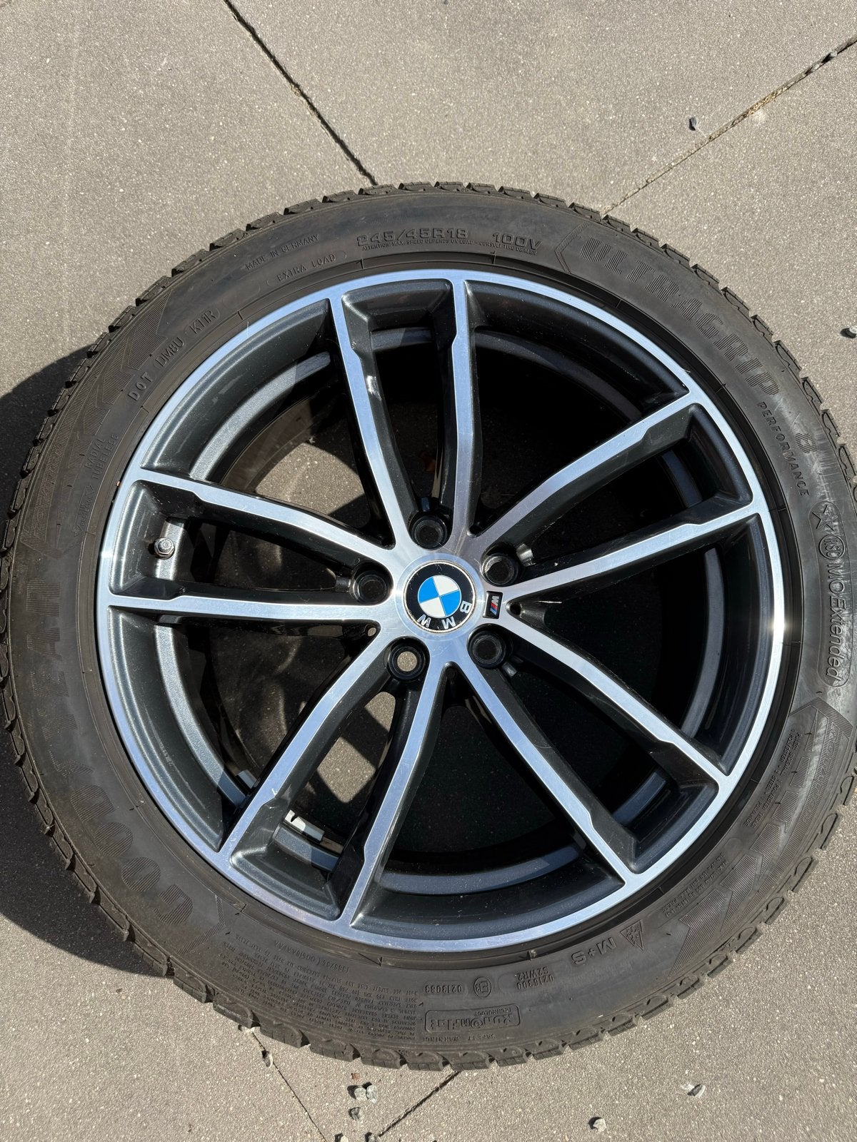 BMW 5-serie G30 G31; 18 inch 662m velgen + winterbanden, Ophalen, 18 inch, Banden en Velgen, Winterbanden