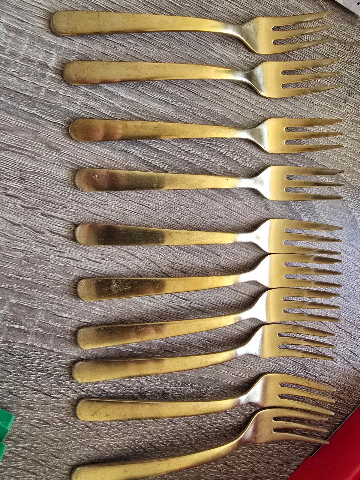 12x Goudkleurige champagne Gebaksvorkjes Royal van Kempen &, Huis en Inrichting, Ophalen of Verzenden, Gebruikt, Rvs of Chroom