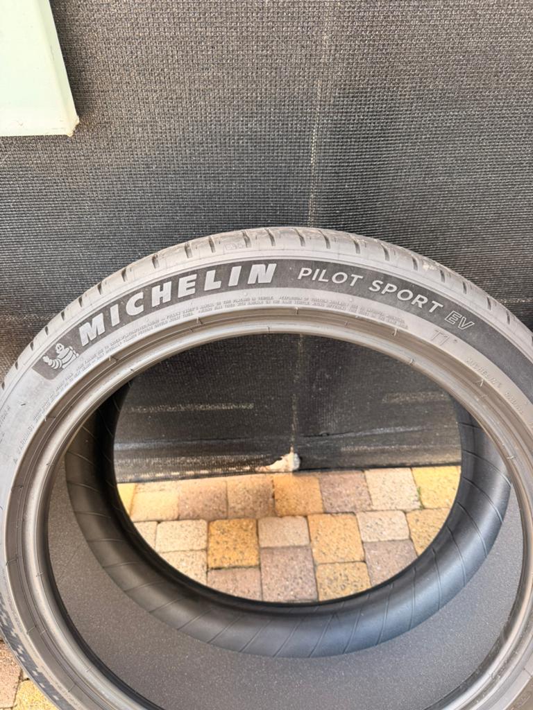 Michelin Pilot Sport EV 255/40/20 zomerbanden, Auto-onderdelen, Ophalen, Gebruikt, 255 mm, Band(en)