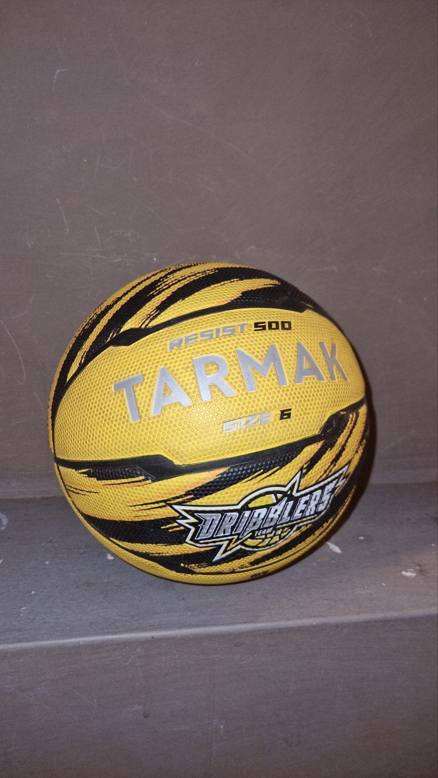 Tarmak Resist 500 Dribblers Basketbal Maat 6, Sport en Fitness, Ophalen of Verzenden, Gebruikt