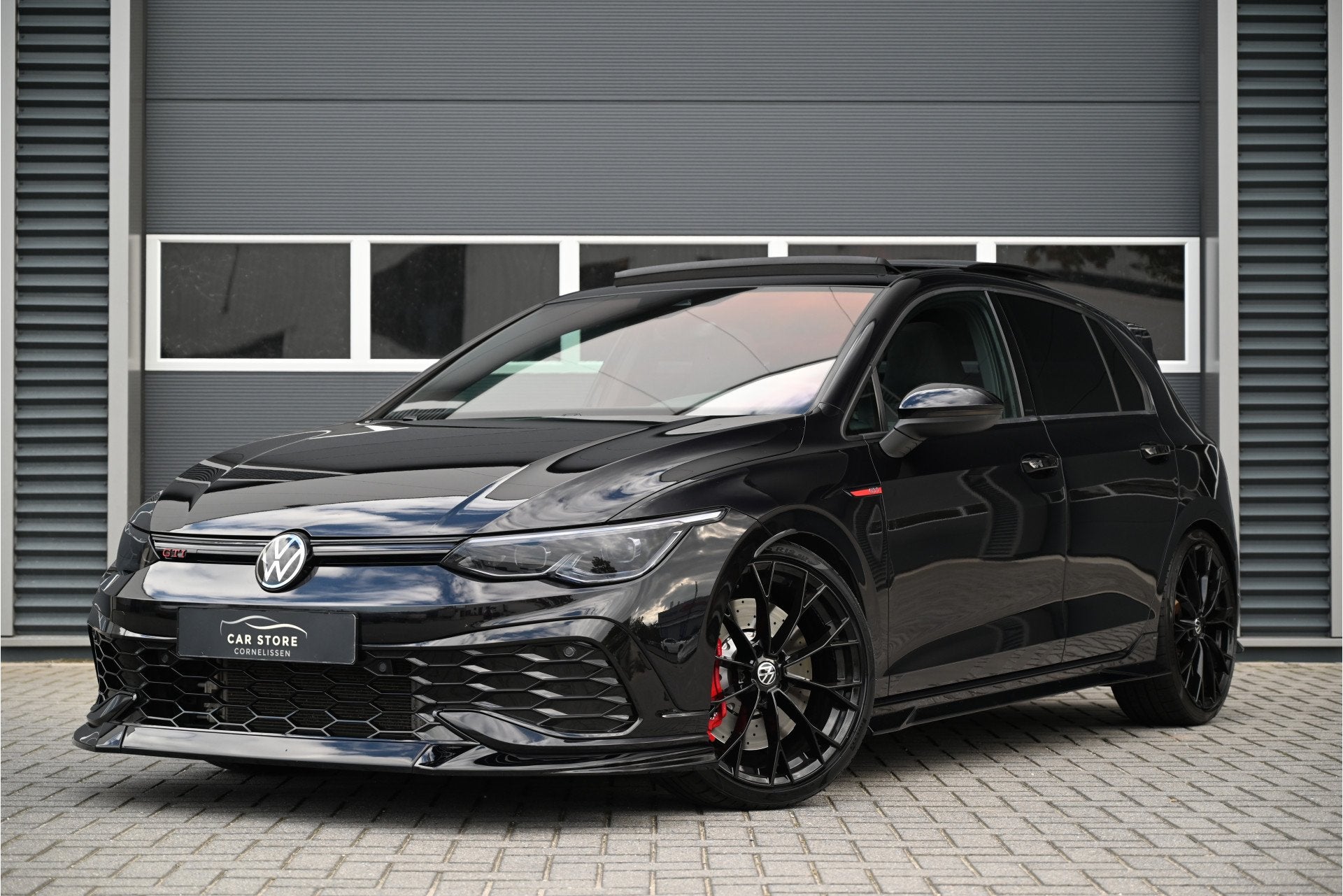 Volkswagen Golf 2.0 TSI GTI CLUBSPORT 300 PK / PANO / EVENTU, Gebruikt, Euro 6, 4 cilinders, 1984 cc