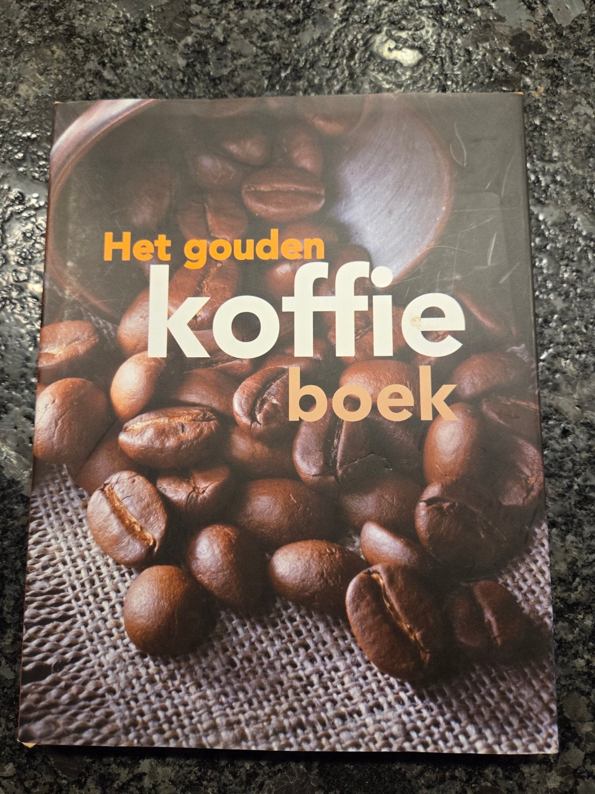 Het Gouden Koffieboek - Alles over koffie, Onbekend, Overige typen, Ophalen of Verzenden, Zo goed als nieuw