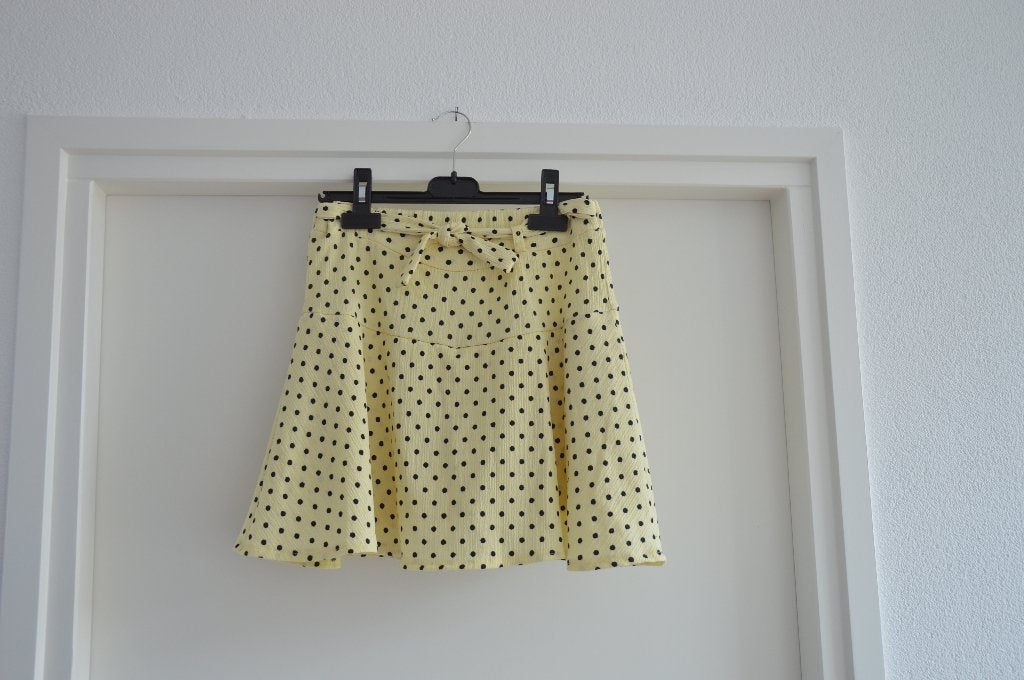 Zara geel broekrokje maat 164 met zwarte stippen, Kinderen en Baby's, Kinderkleding | Maat 164, Gebruikt, Meisje, Ophalen of Verzenden