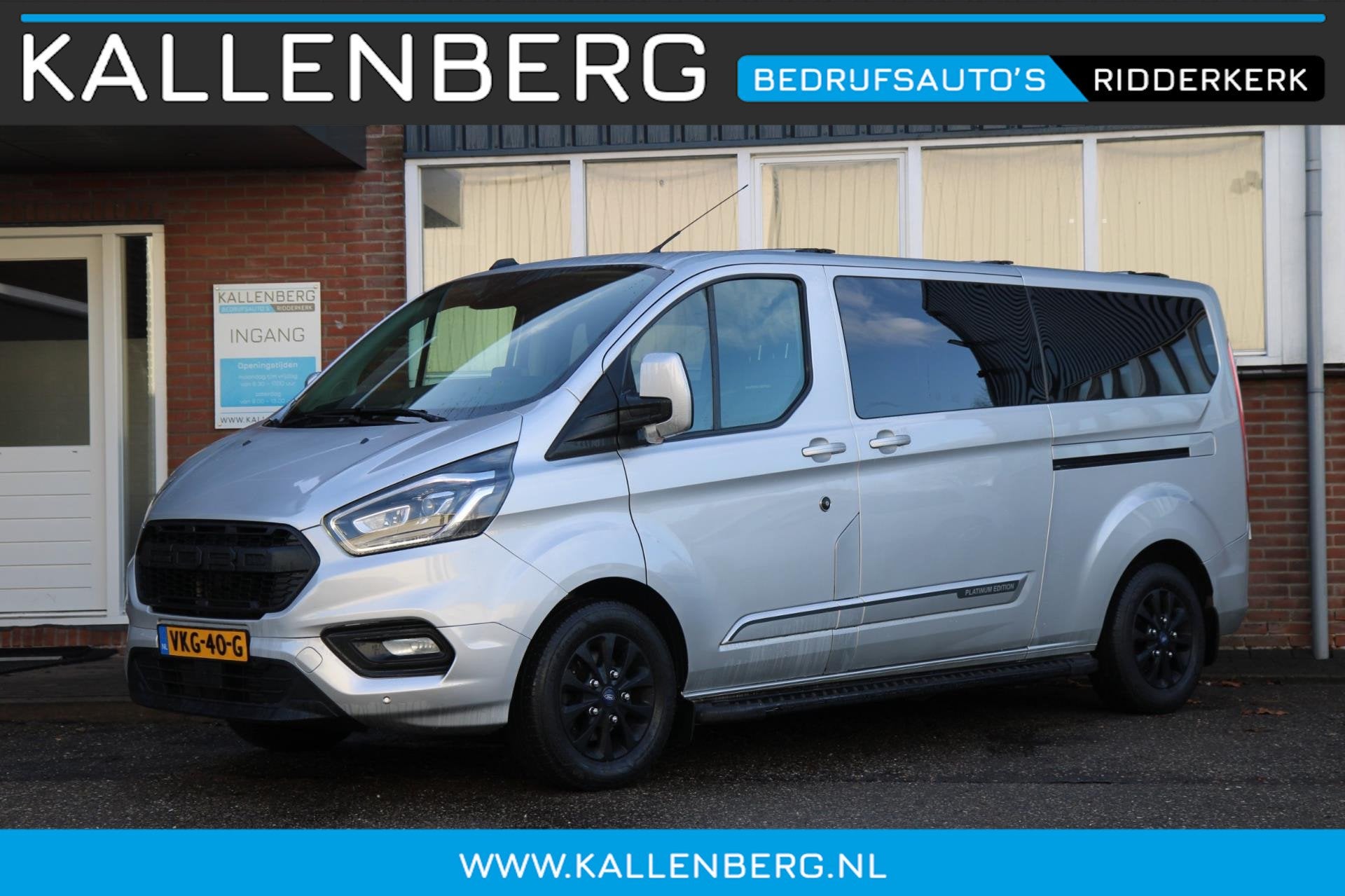 Ford Transit Custom 320 2.0 TDCI L2H1 Platinum Edition DC /, Auto's, Dealer onderhouden, 15 km/l, 4 cilinders, 2037 kg