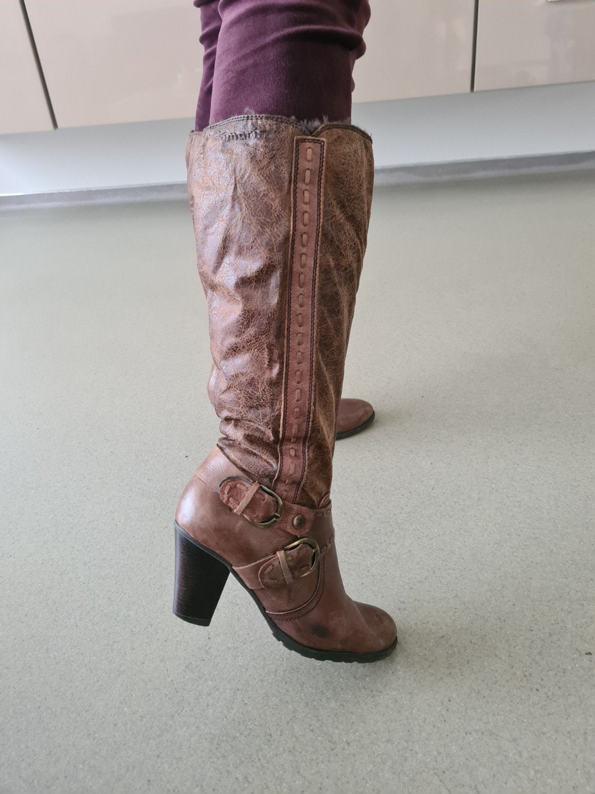 Te koop leren gevoerde dames laarzen, maat 37, kleur bruin,, Hoge laarzen, Bruin, Ophalen of Verzenden, Zo goed als nieuw