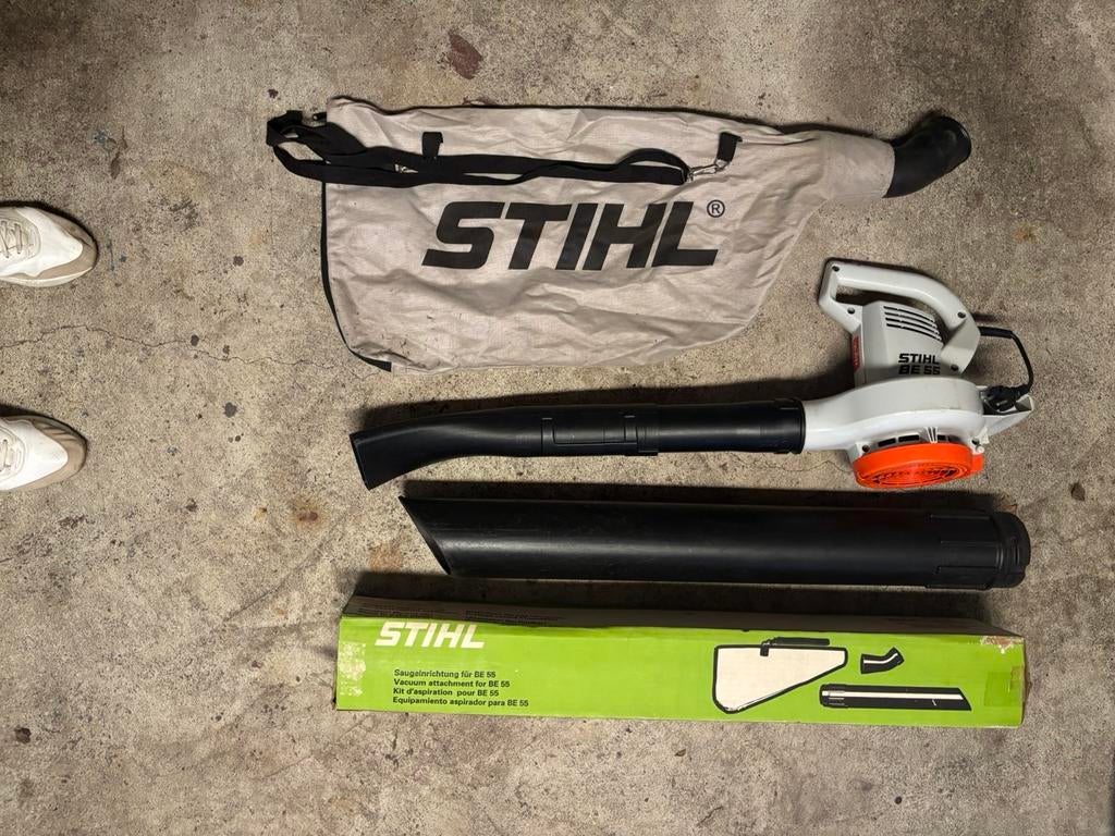 Bladblazer van Stihl, Ophalen, Zo goed als nieuw, Benzine, Met opvangzak