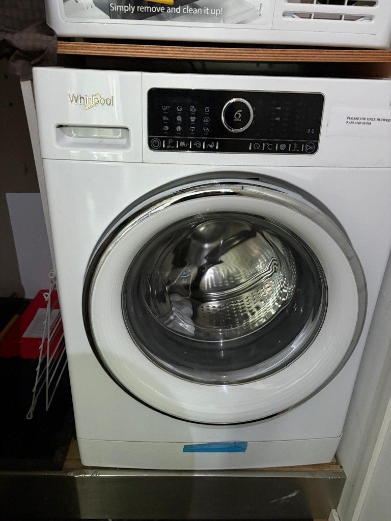 Whirlpool 6th Sense wasmachine, Witgoed en Apparatuur, Ophalen, Zo goed als nieuw, Voorlader, 85 tot 90 cm
