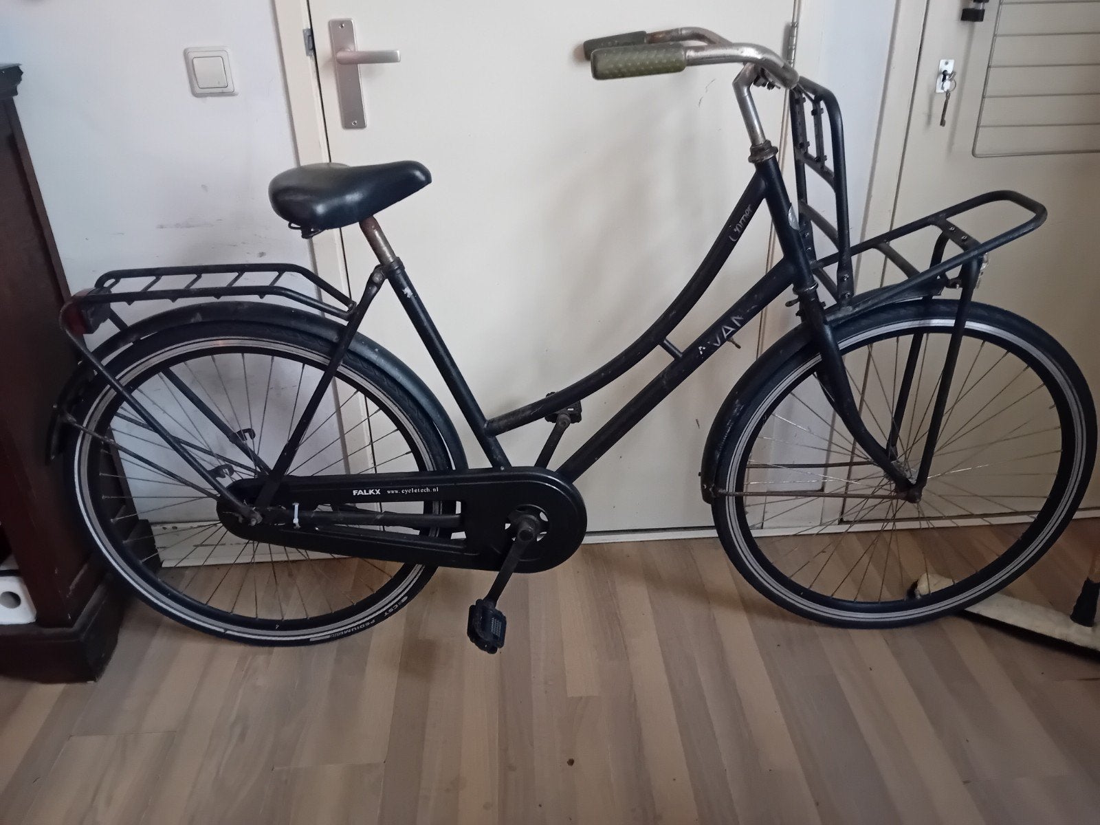 Omafiets 28inch met slot, Fietsen en Brommers, Fietsen | Dames | Omafietsen, 56 cm of meer, Ophalen, Gebruikt