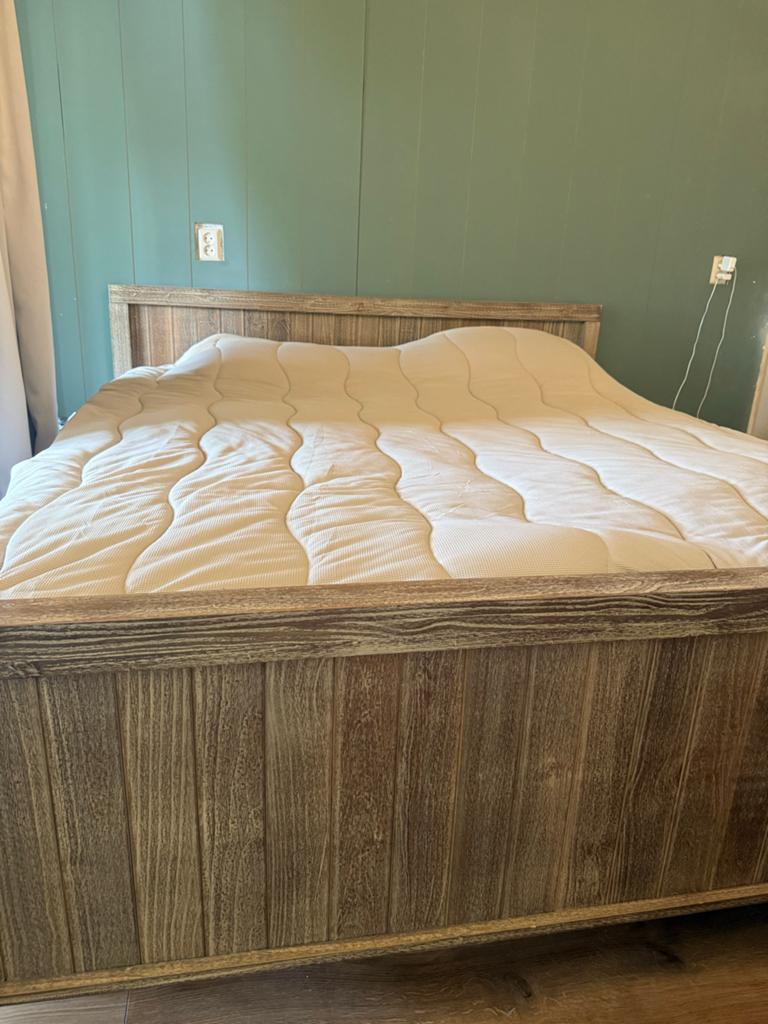 Stevig tweepersoonsbed 180x200 met lattenbodem - Houtlook, Tweepersoons, Ophalen of Verzenden, 180 cm, 200 cm