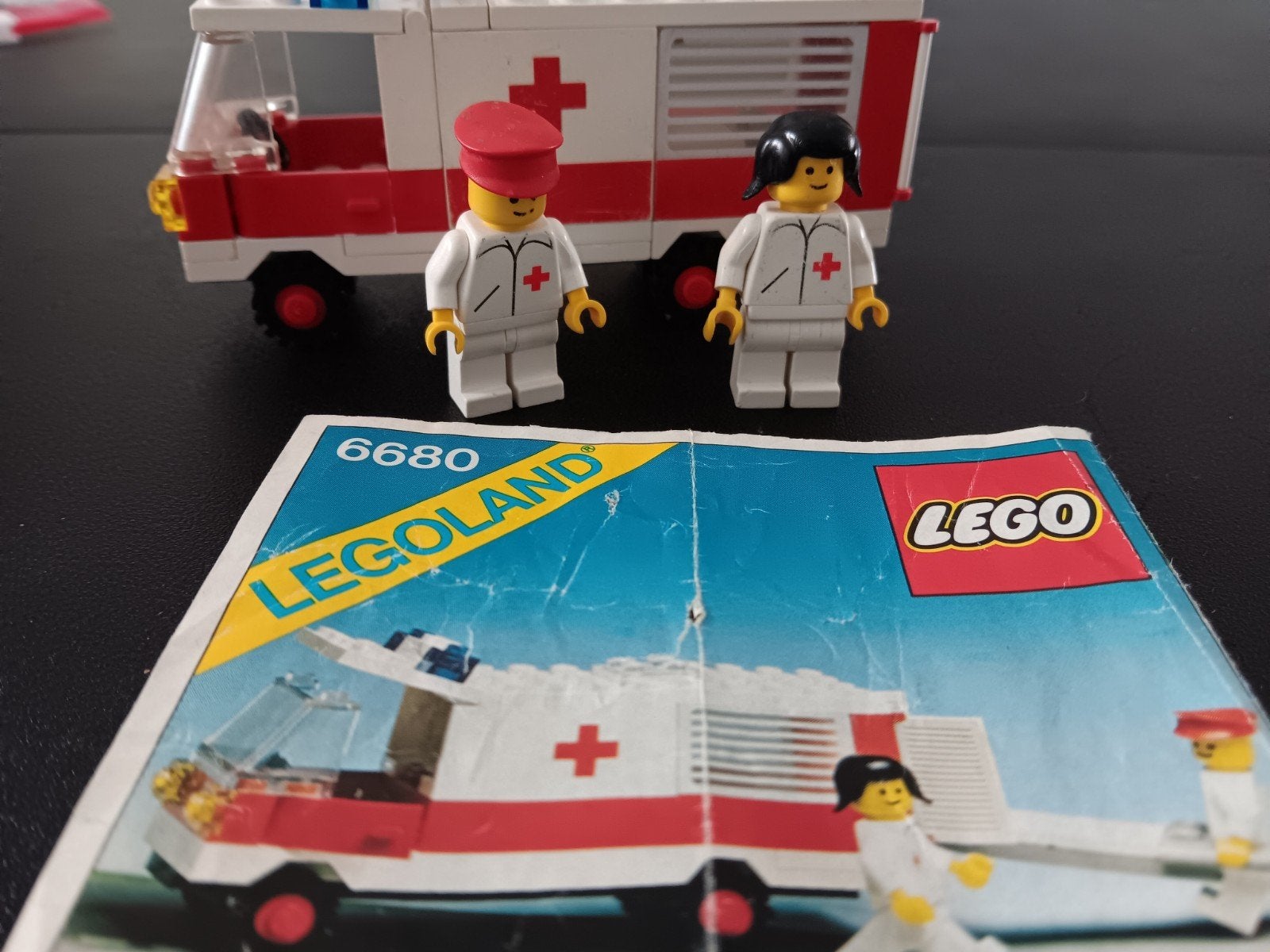 Lego Legoland Ambulance 6680 met instructies, Kinderen en Baby's, Speelgoed | Duplo en Lego, Compleet, Gebruikt, Lego, Ophalen of Verzenden