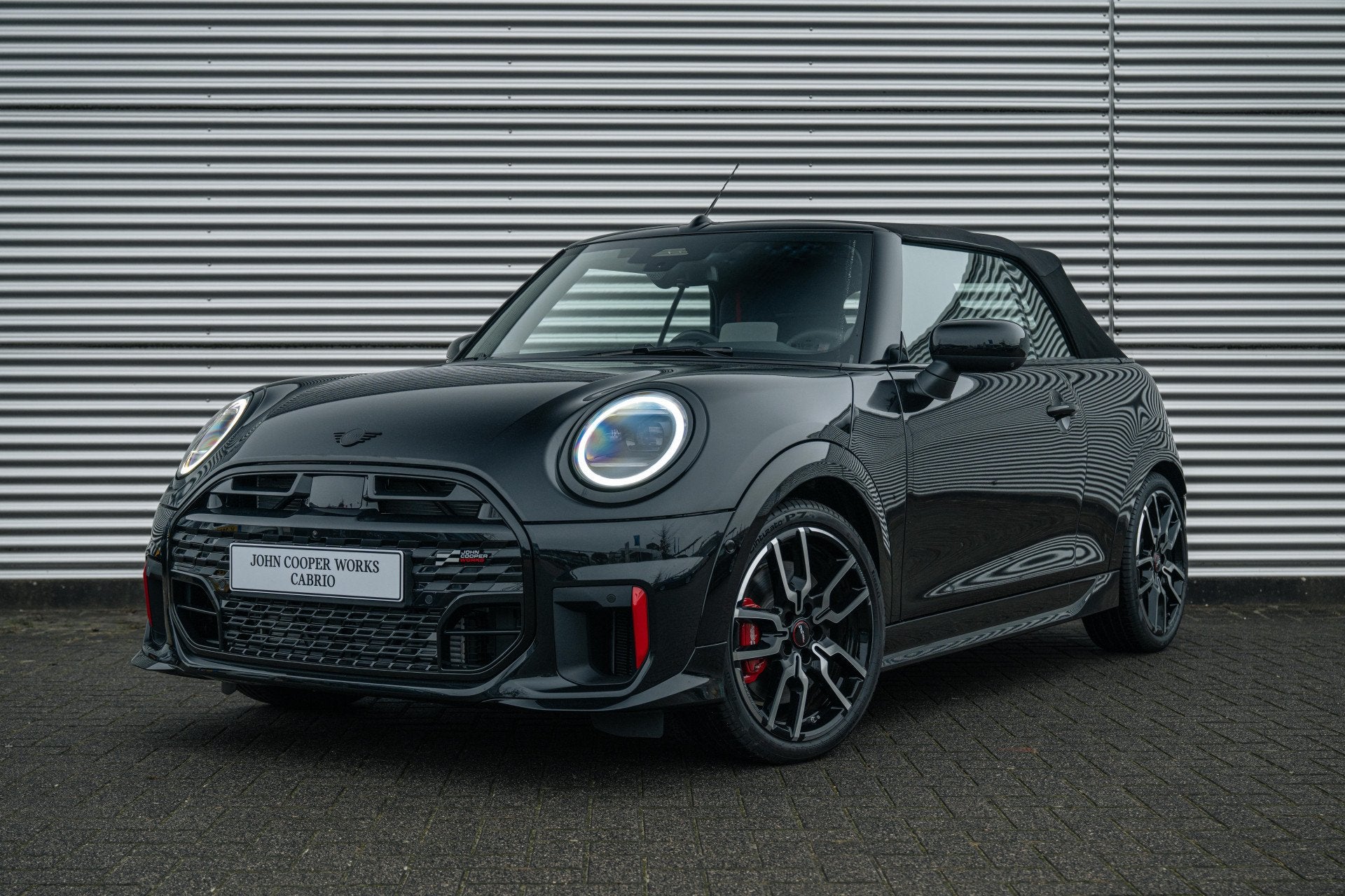 MINI Cabrio John Cooper Works Automaat / Pakket XL / 18" JCW, Auto's, Mini, Zwart, 4 cilinders, Cabriolet, Leder en Stof