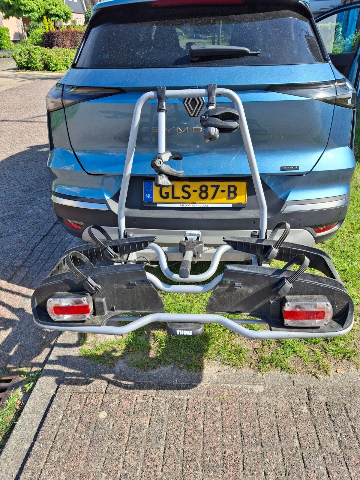 Thule fietsendrager kantelbaar met sleutels, Ophalen, Gebruikt, Elektrische fiets, 2 fietsen